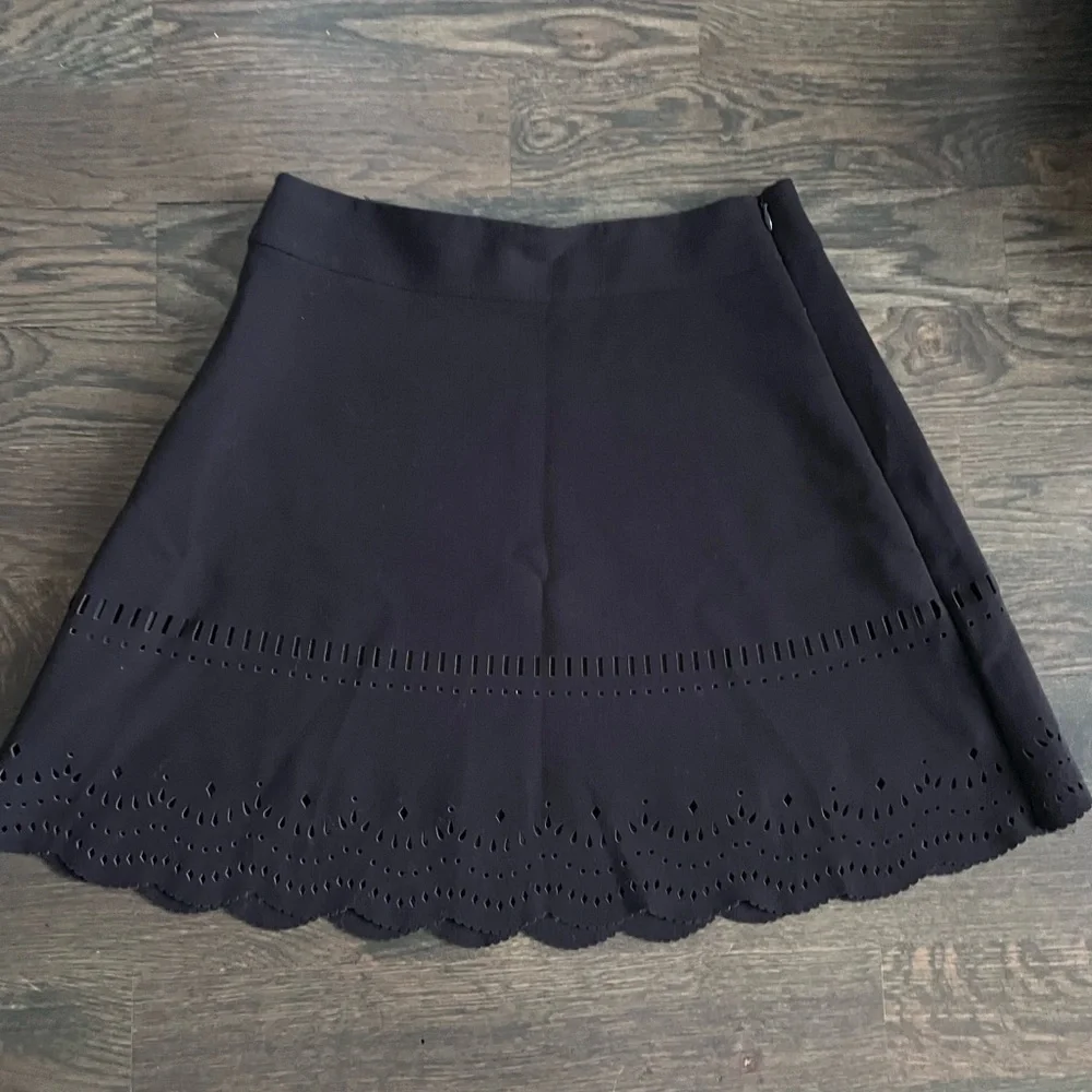 Loft Skirt - Picture 2 of 2